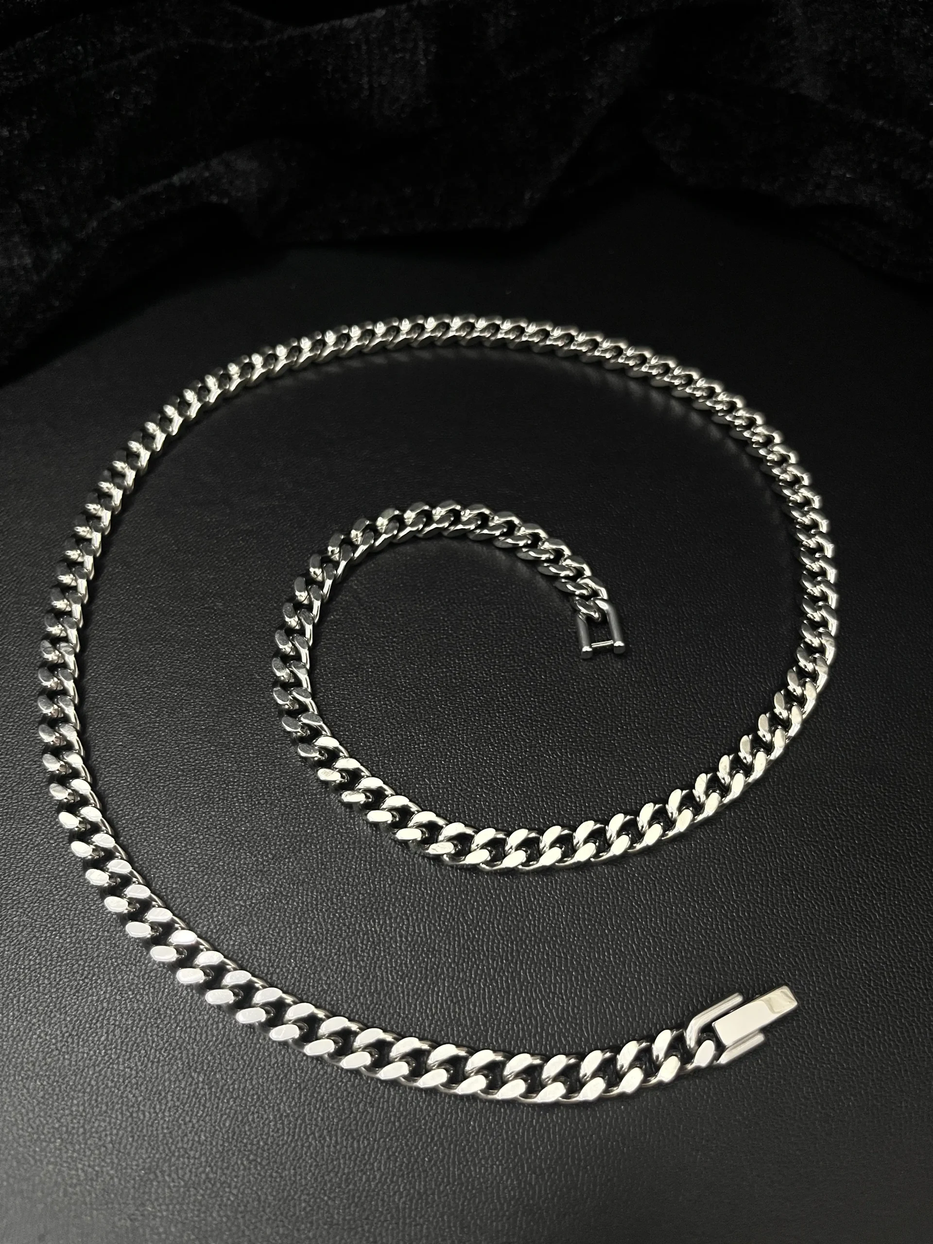 Cuban Link Chain Necklace - Image 4